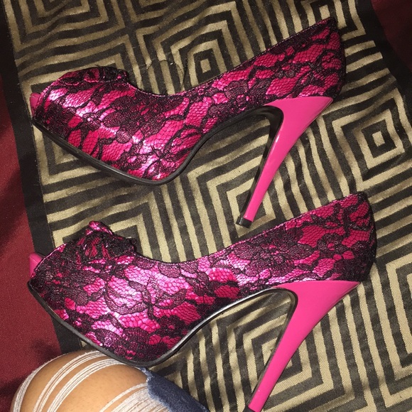 Heels - Picture 4 of 5